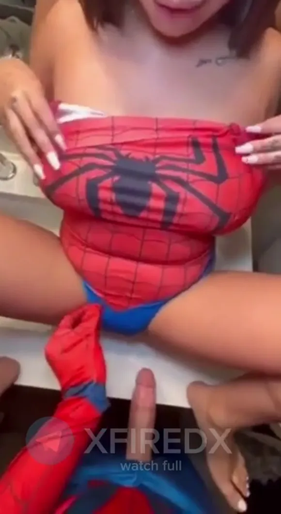 Sariixo Spiderman Bodysuit Tease OnlyFans Video Leaked
