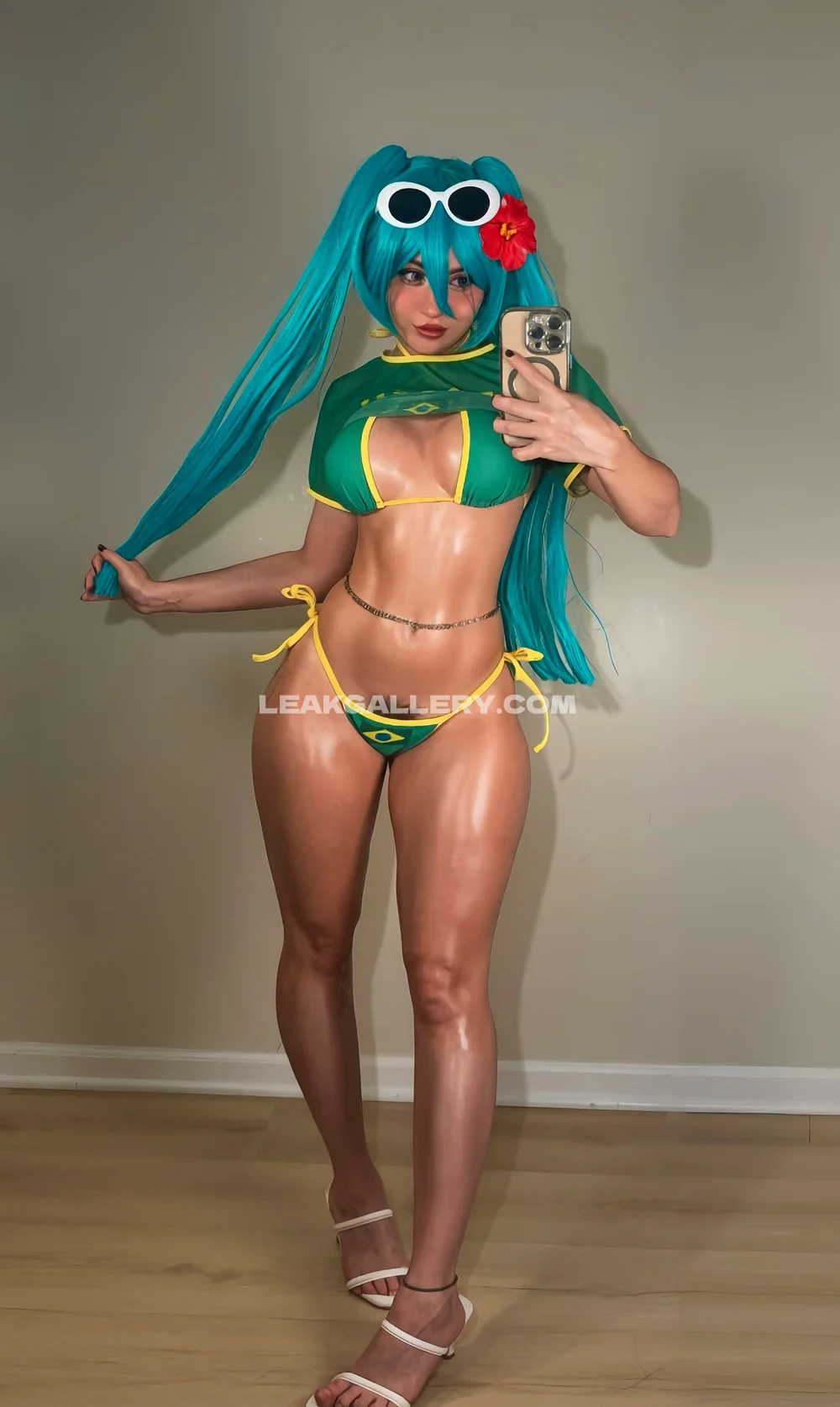 Sashaspits Green Bikini Selfie Pose OnlyFans Photo Leaked
