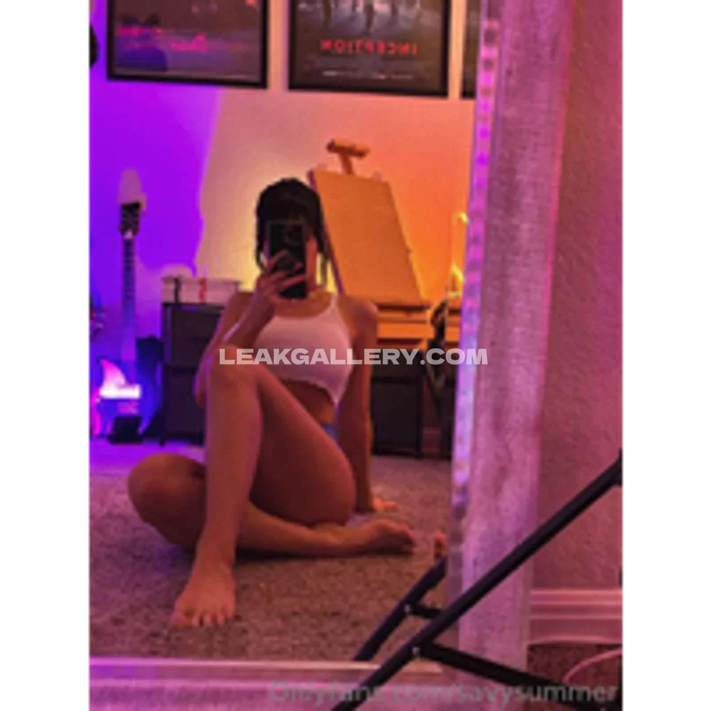 Savysummer Mirror Selfie In White Bra OnlyFans Photo Leaked