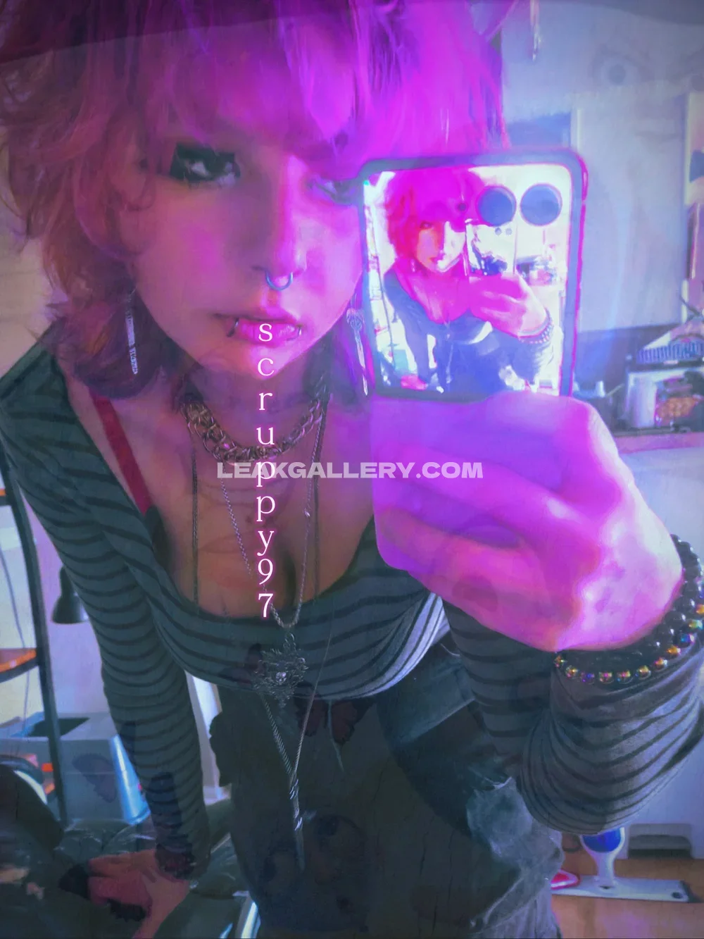 Scruppy1997 Nose Piercing Mirror Selfie OnlyFans Photo Leaked