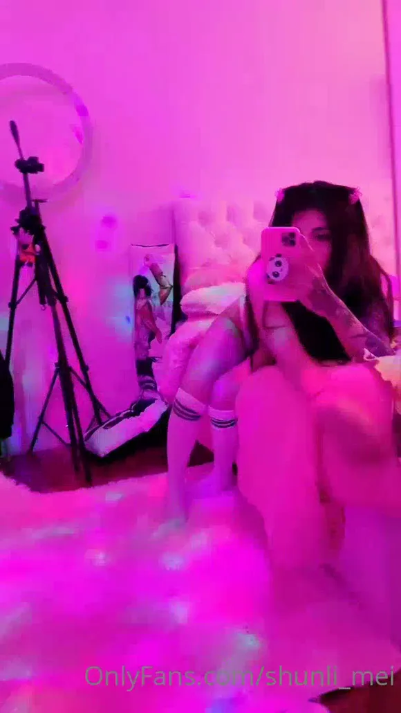 Shunli__mei Lace Thong Tease OnlyFans Video Leaked