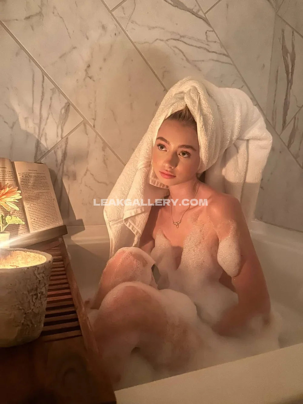 Sicilyrose Bath Tub Bubble Soak OnlyFans Photo Leaked