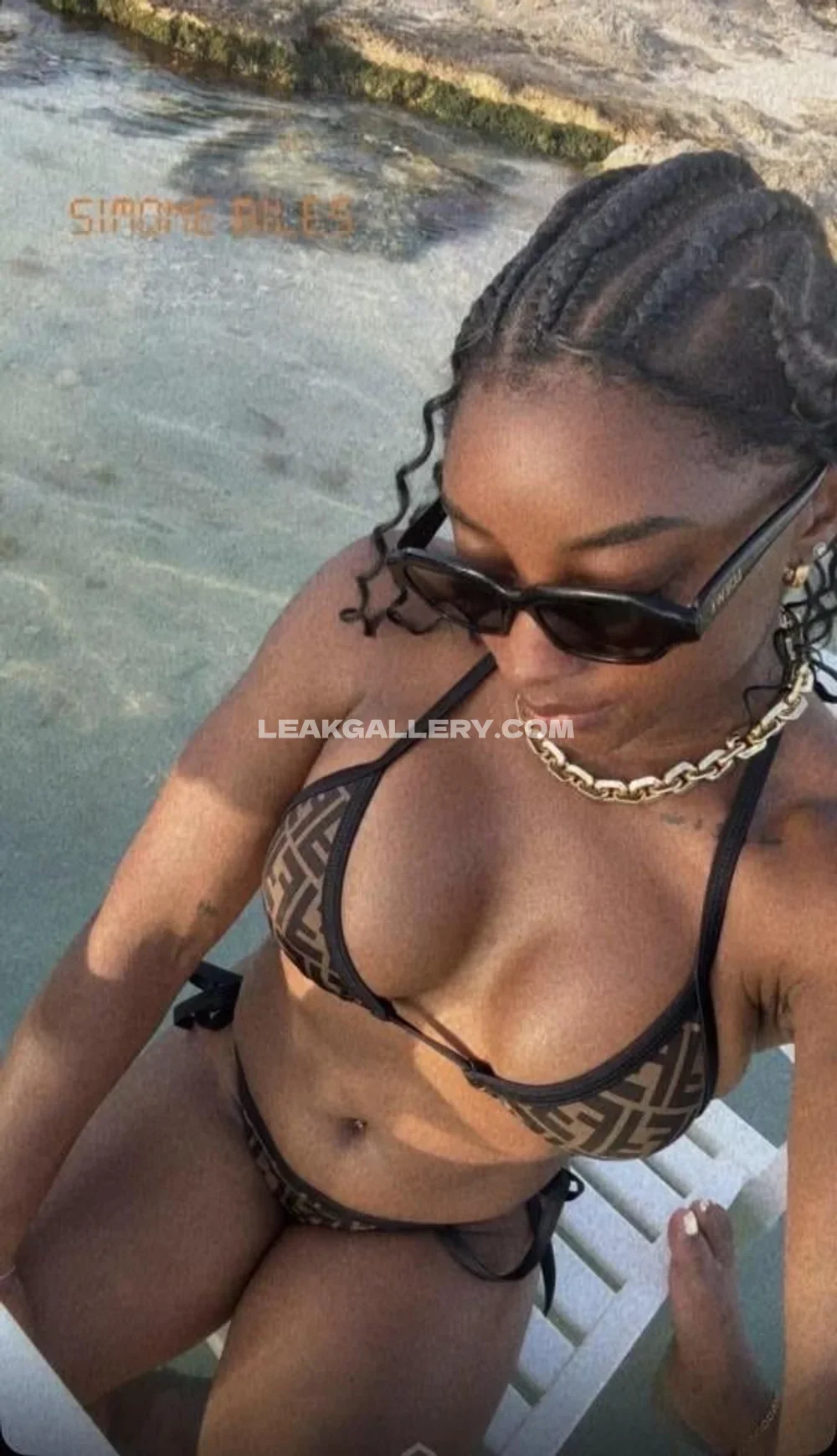 Simonebiles Bikini Beach Selfie OnlyFans Photo Leaked