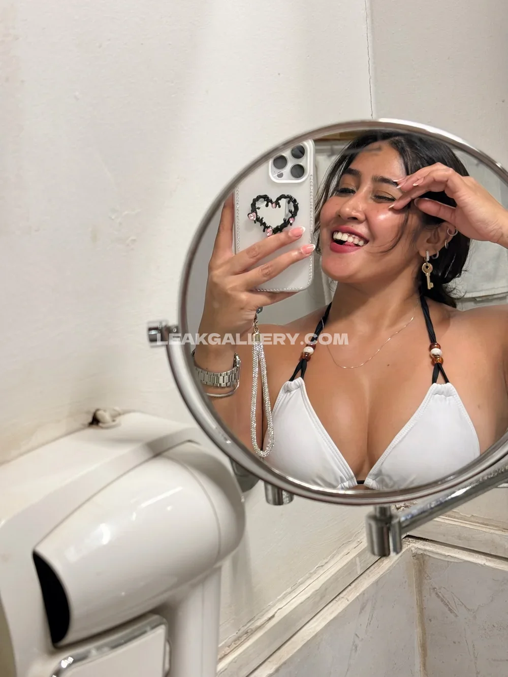 Sofia9__official White Bikini Mirror Selfie OnlyFans Photo Leaked