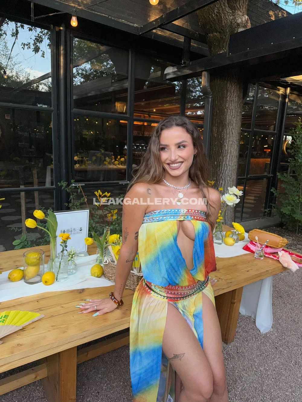 Sofiasurfers Tie-Dye Dress Pose OnlyFans Photo Leaked