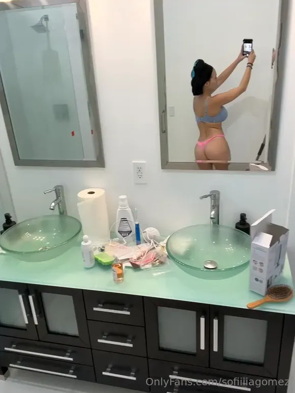 Sofia Gomez Mirror Selfie In Bikini OnlyFans Video Leaked