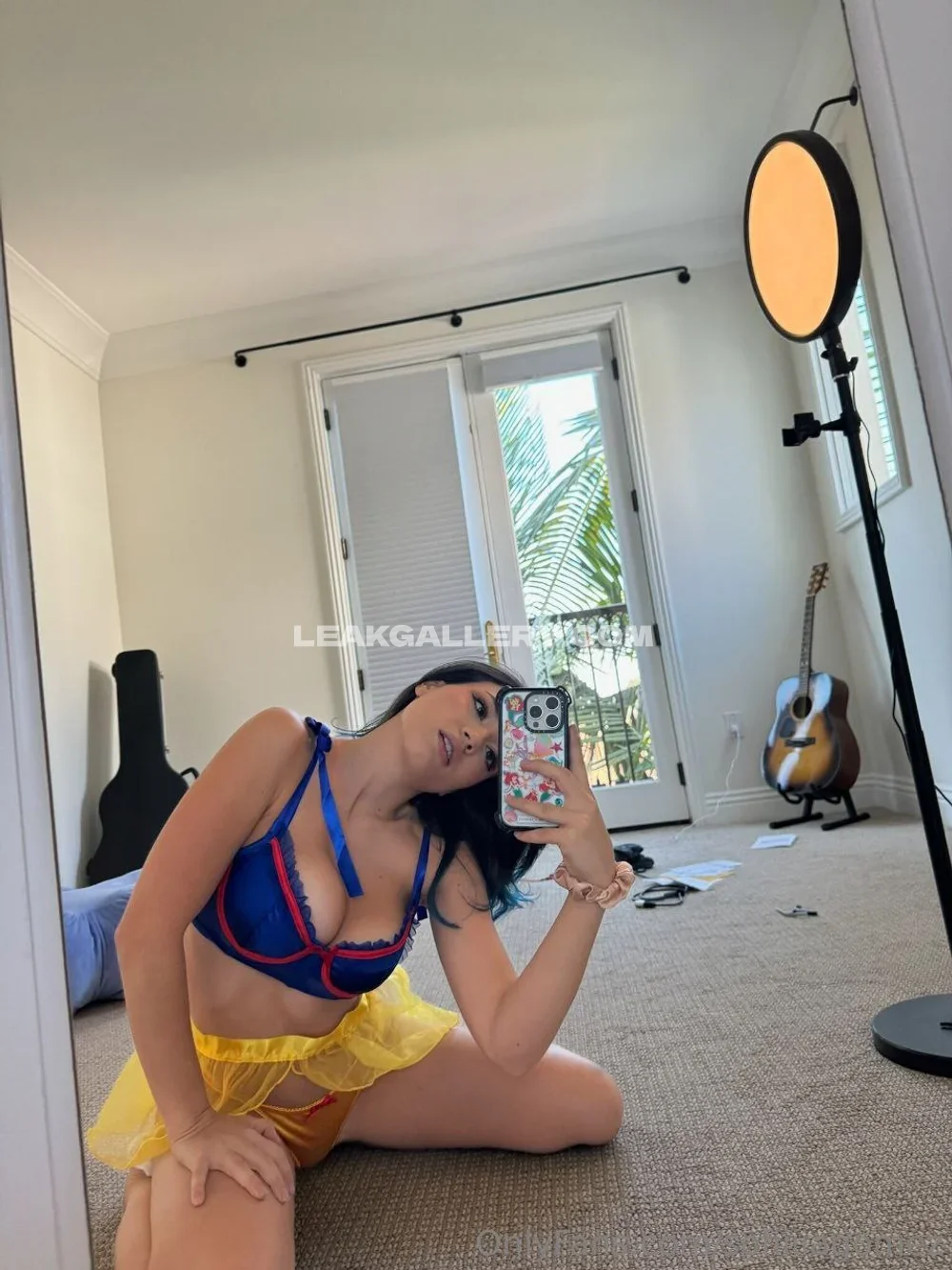 Sofia Gomez Blue Bra Mirror Selfie OnlyFans Photo Leaked