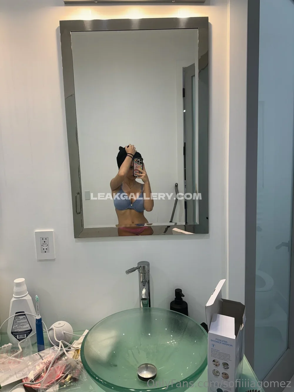 Sofia Gomez Mirror Selfie In Bra OnlyFans Photo Leaked