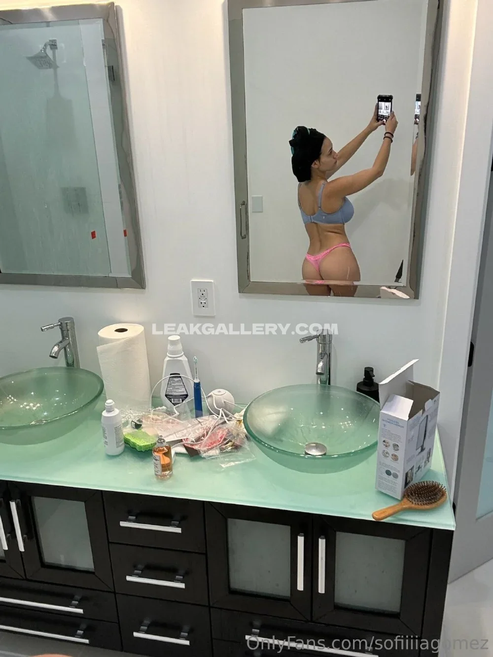 Sofia Gomez Mirror Selfie Back View OnlyFans Photo Leaked