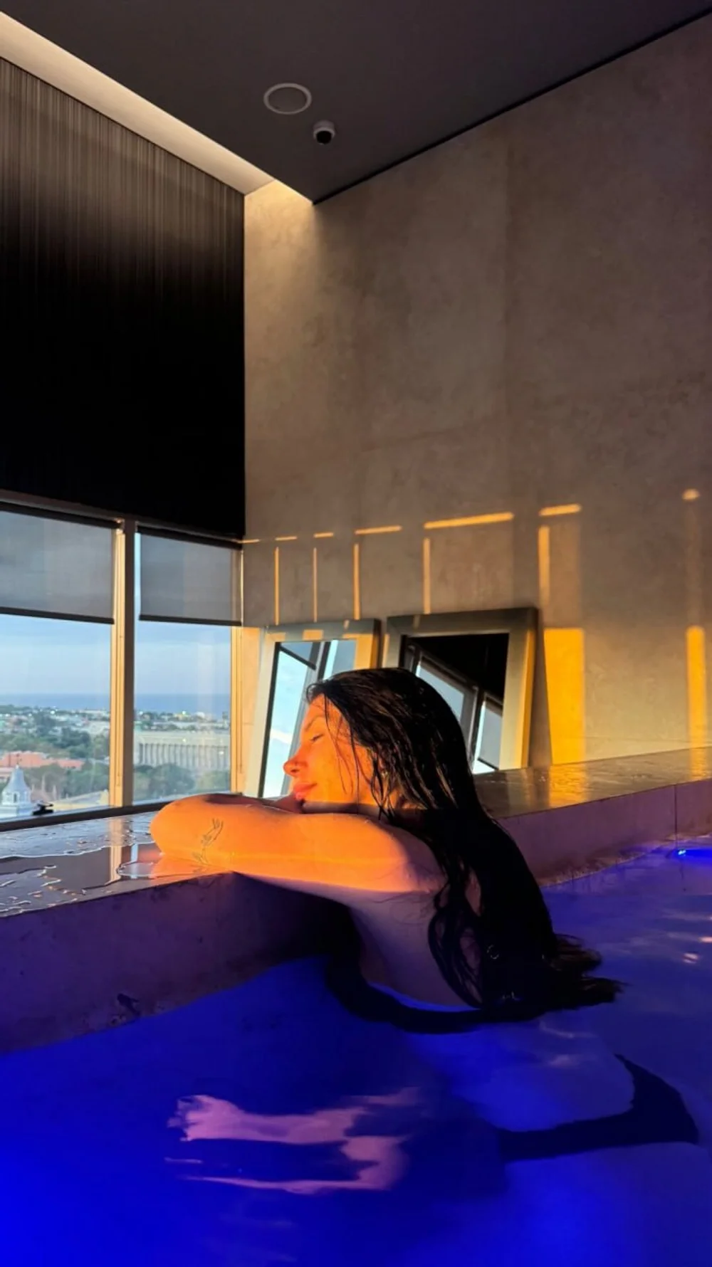 Sofimaure_ Naked Bath With Ocean View OnlyFans Photo Leaked