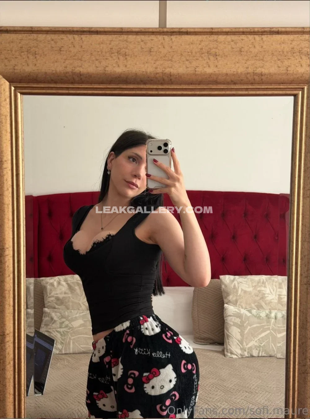 Sofimaure_ Mirror Selfie In Black Top OnlyFans Photo Leaked