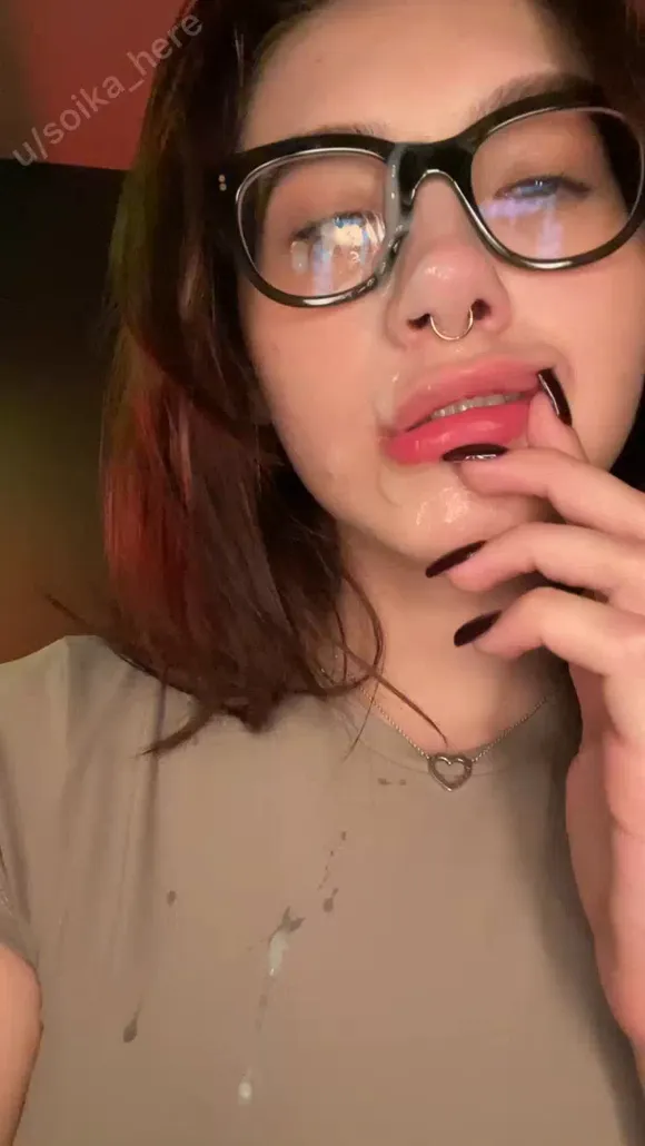 Soika_here Glasses Lick Tease OnlyFans Video Leaked