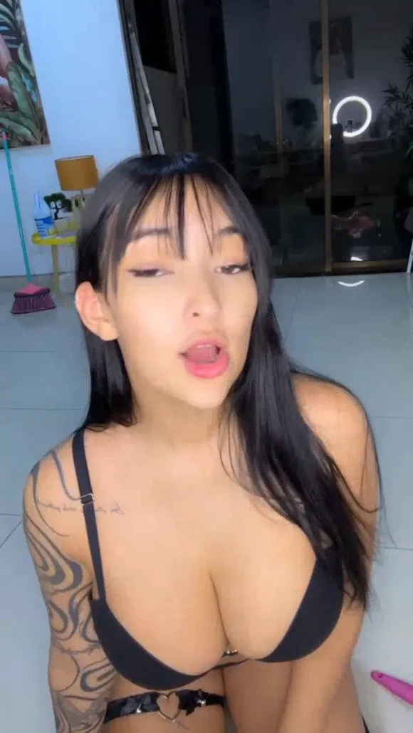 Soymafe Black Bra Tease OnlyFans Video Leaked