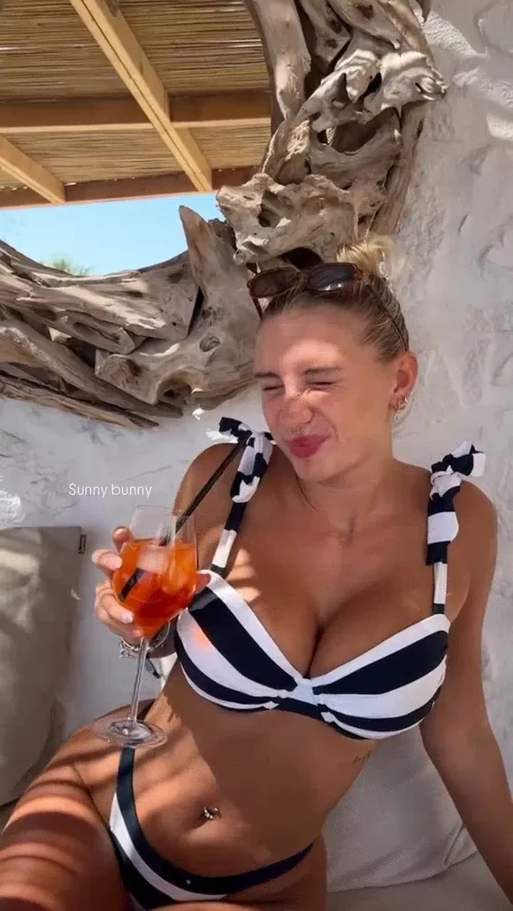 Sozzlepopp Striped Bikini Sipping Cocktail OnlyFans Video Leaked