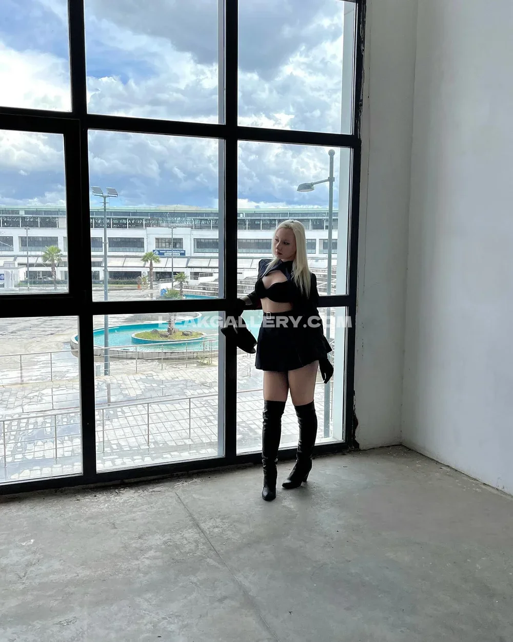 Stassianova Black Crop Top Pose OnlyFans Photo Leaked