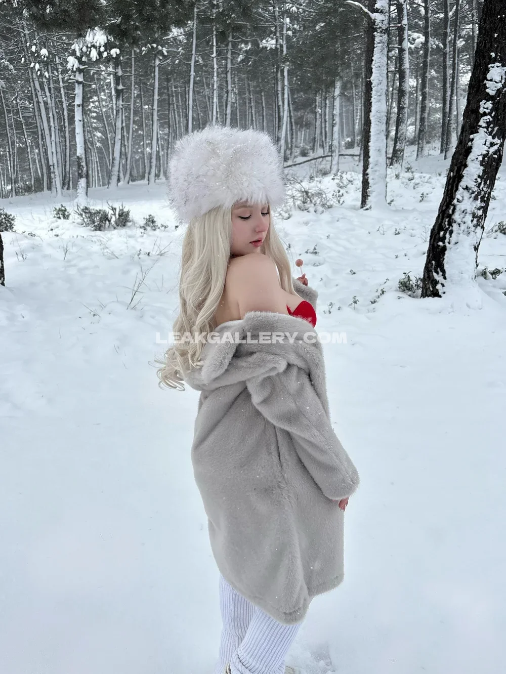 Stassianova Snowy Forest Fur Coat OnlyFans Photo Leaked