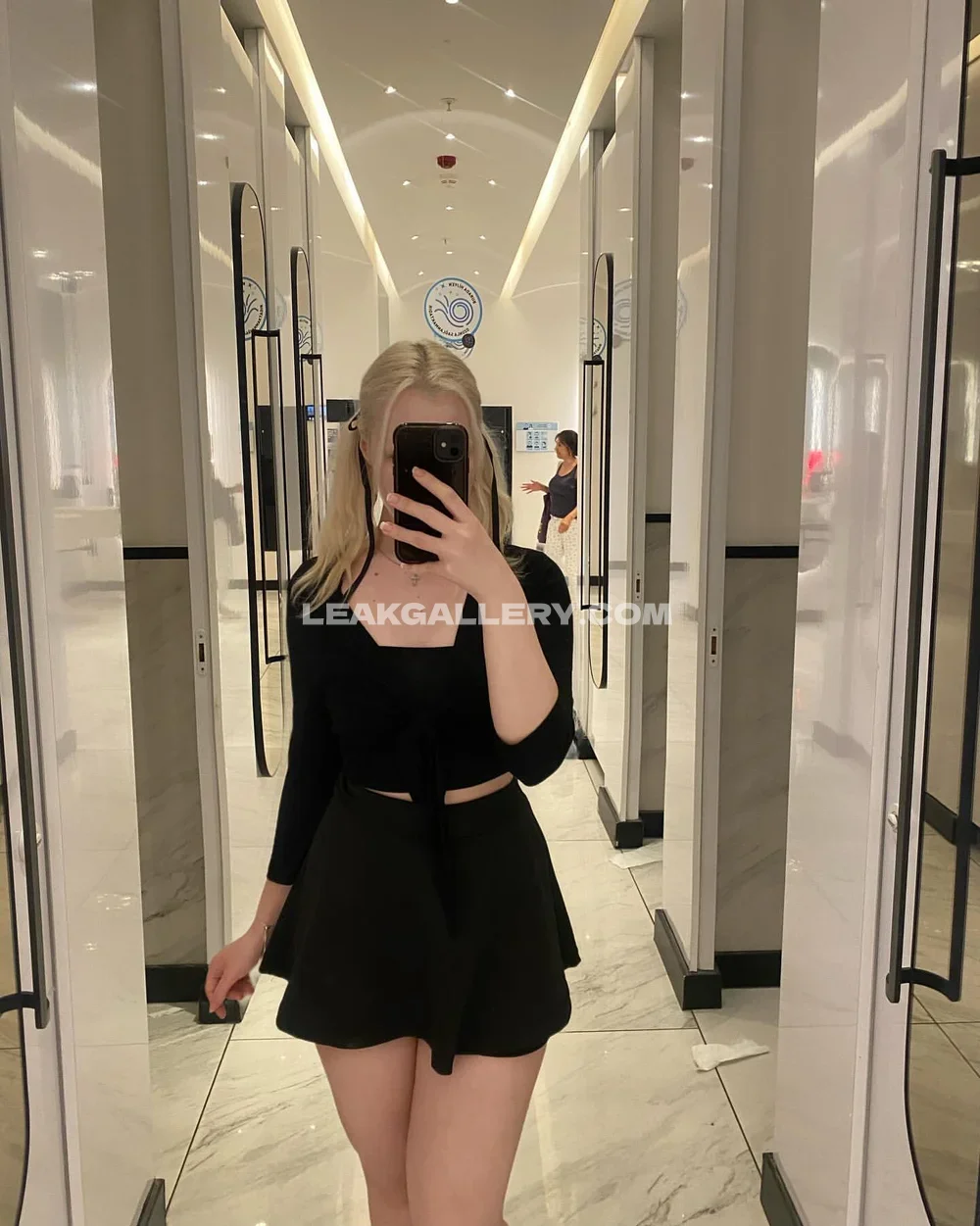 Stassianova Full Length Mirror Selfie OnlyFans Photo Leaked