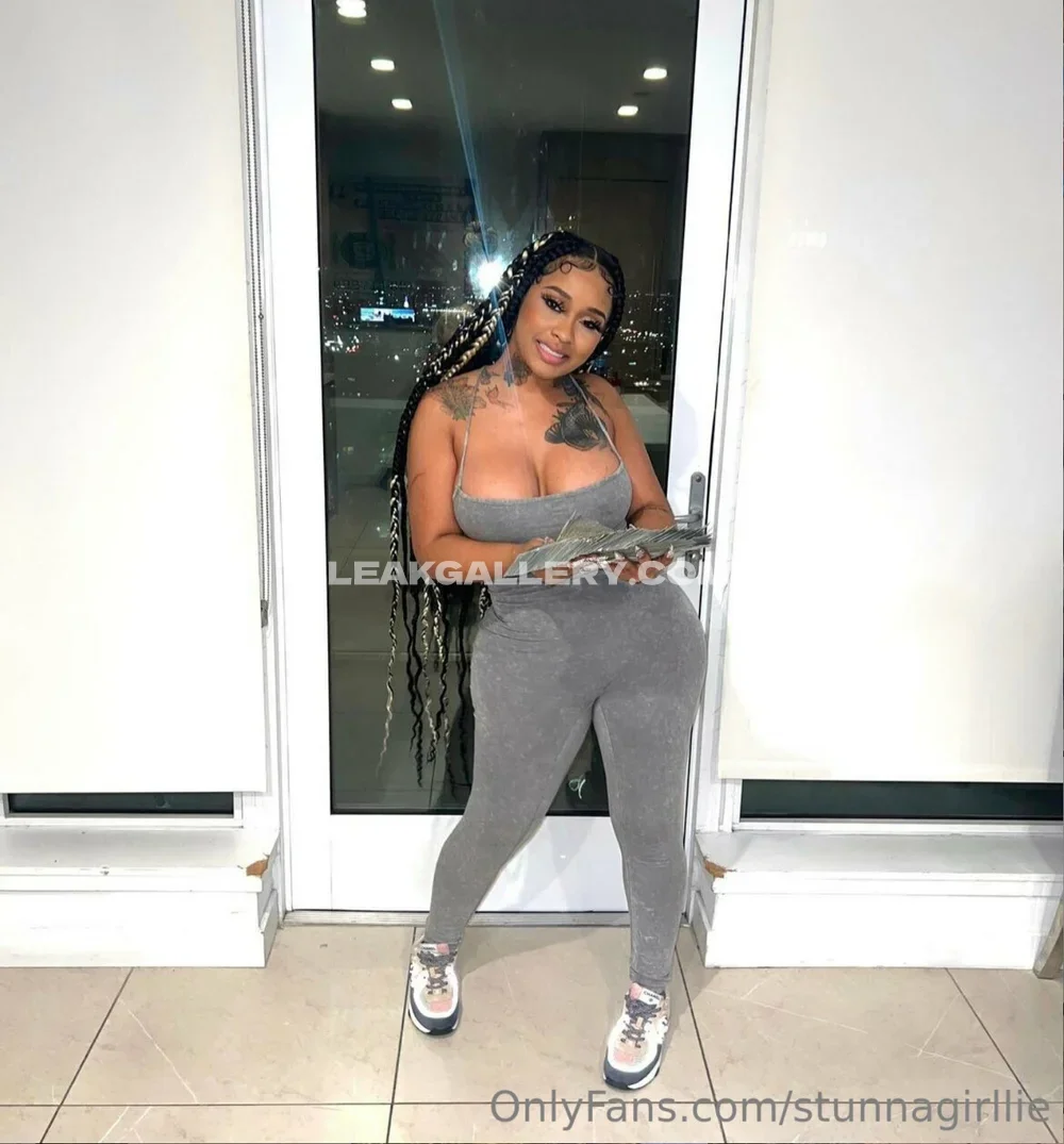 Stunnagirllie Grey Bodysuit Full Body OnlyFans Photo Leaked