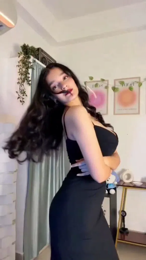 Subhasly Deep V Neck Dress Tease OnlyFans Video Leaked