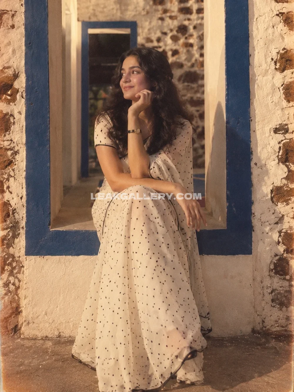 Subhasly Polka Dot Dress Pose OnlyFans Photo Leaked