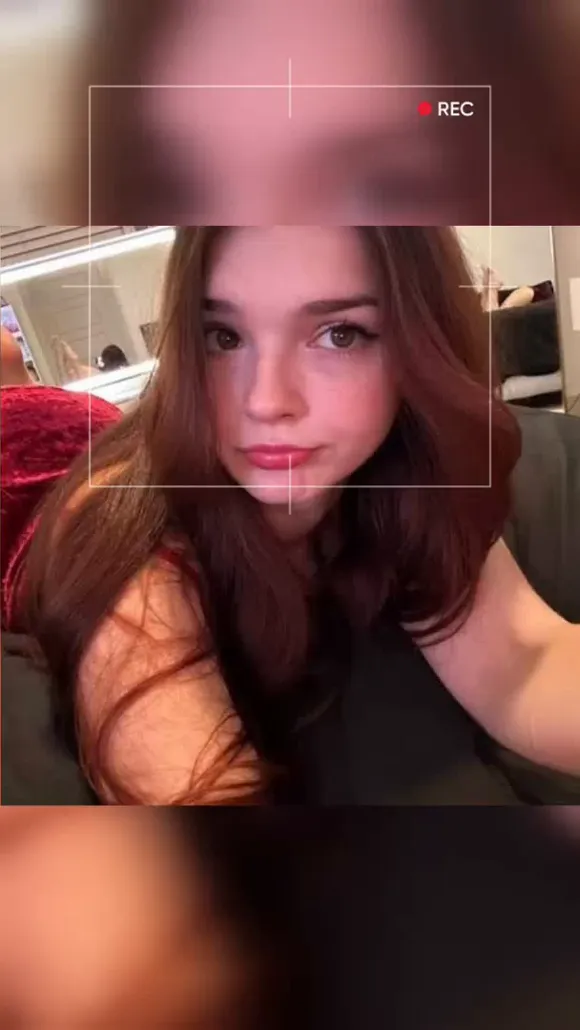Summer Iris Close-Up Selfie Pose OnlyFans Video Leaked