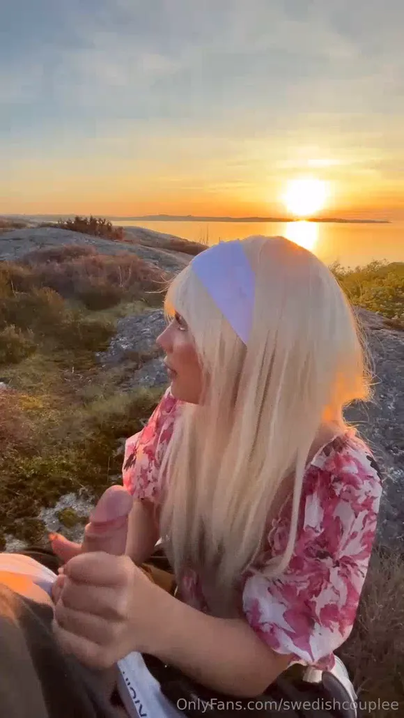 Swedishcouplee Outdoor Blowjob At Sunset OnlyFans Video Leaked