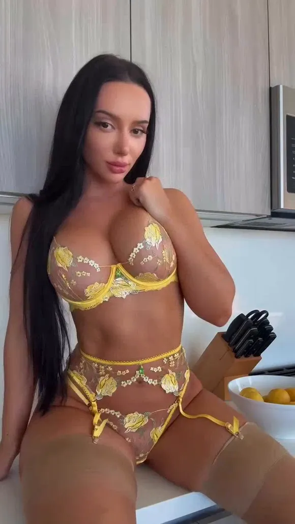 Sweetstassi Yellow Lingerie Kitchen Tease OnlyFans Video Leaked