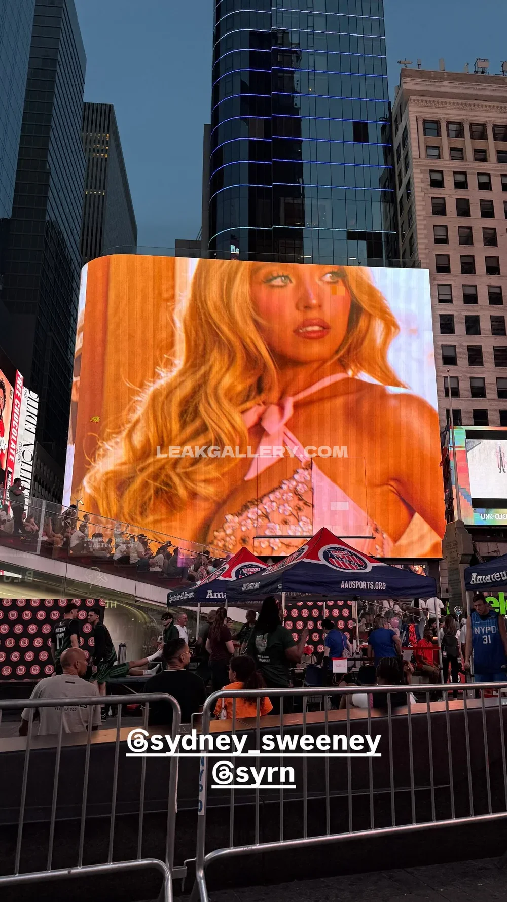 Sydney Sweeney Blonde Hair Bikini Display OnlyFans Photo Leaked