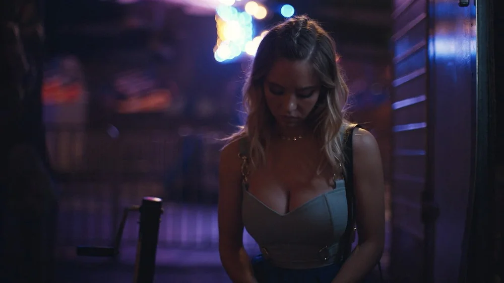 Sydney Sweeney Low Cut Top Night Walk OnlyFans Photo Leaked