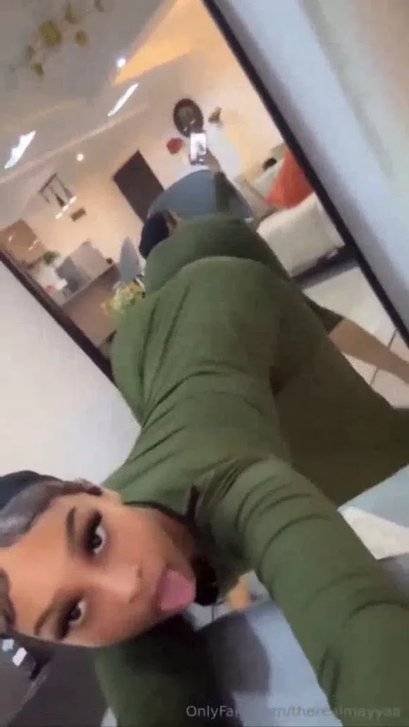 Therealmayyaa Green Bodysuit Selfie Pose OnlyFans Video Leaked