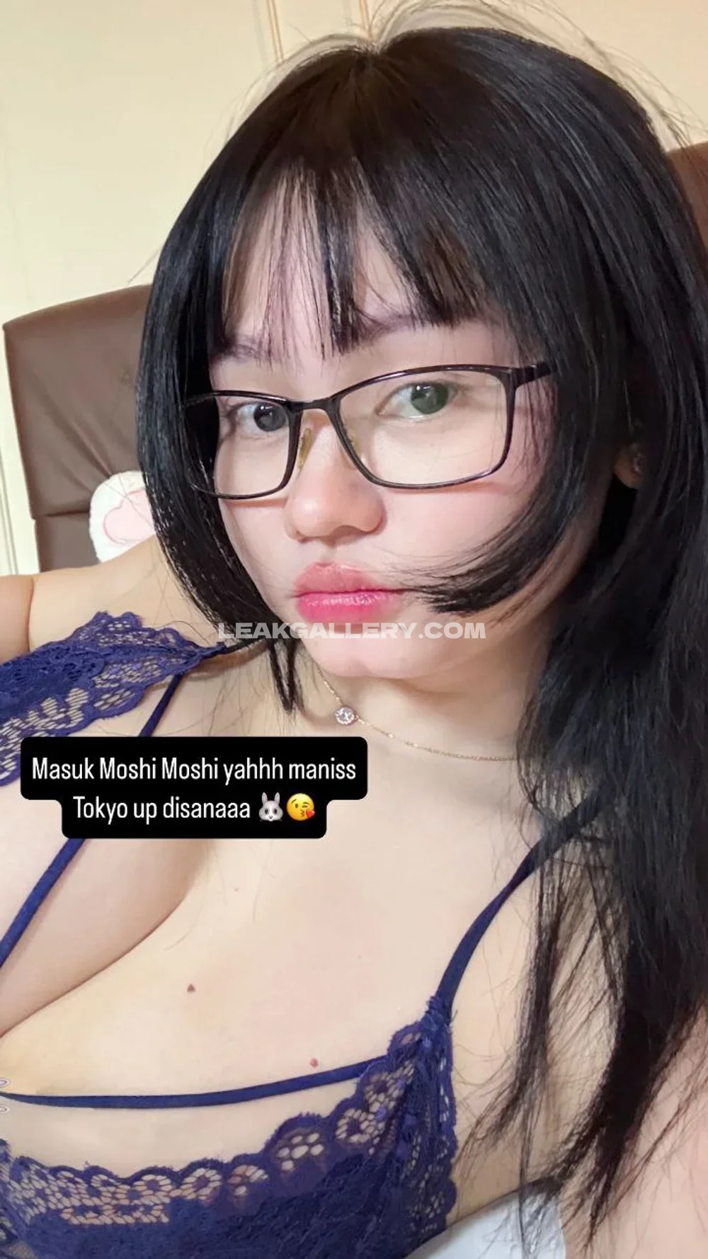 Tokyovibess_ Lace Bra Selfie Pose OnlyFans Photo Leaked
