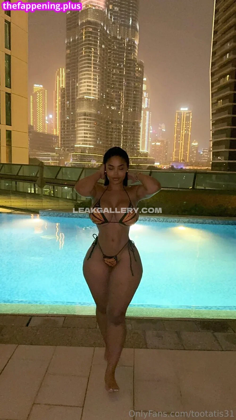 Tootatis Bikini Poolside Pose OnlyFans Photo Leaked