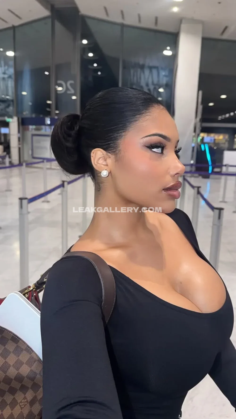 Tootatis Black Bodysuit Side Profile OnlyFans Photo Leaked