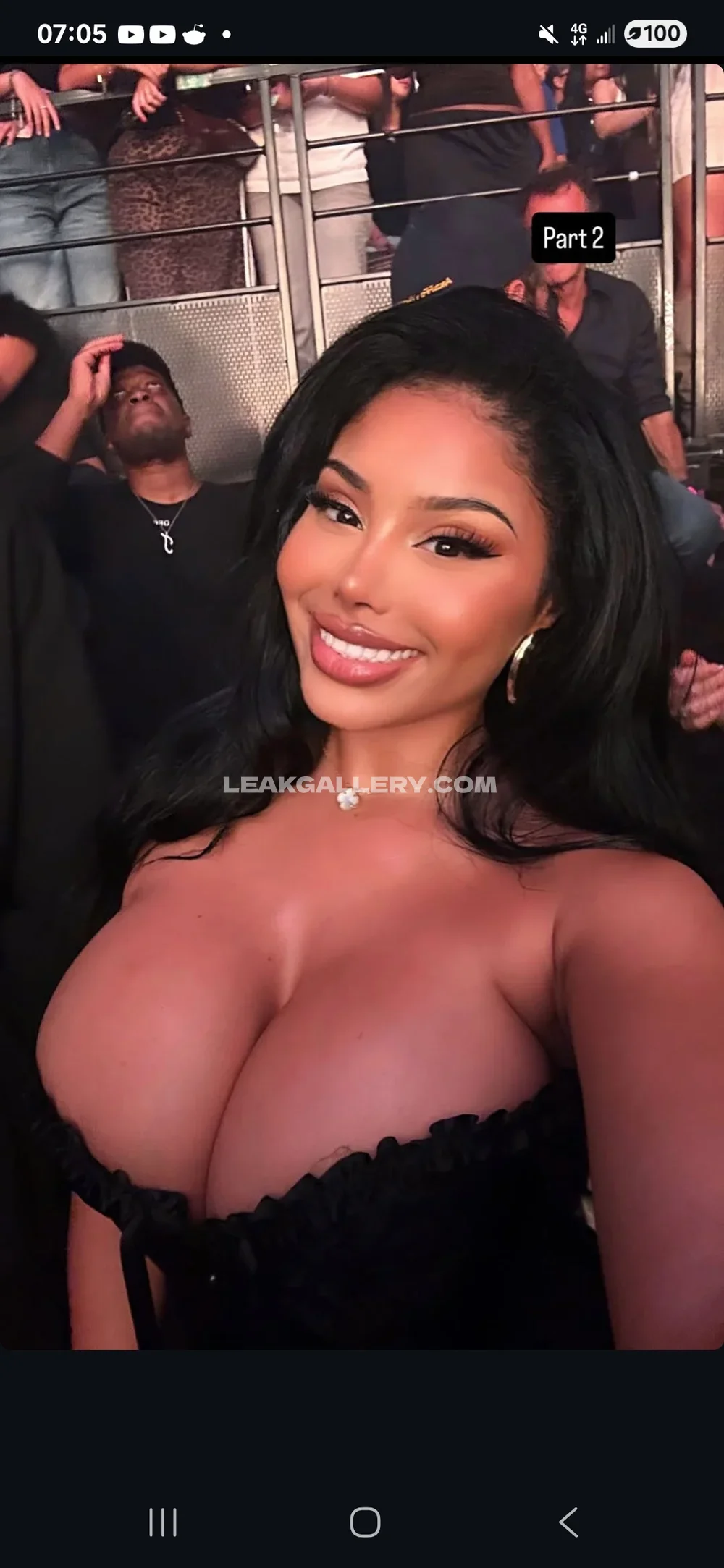 Tootatis Topless Selfie Smiling OnlyFans Photo Leaked