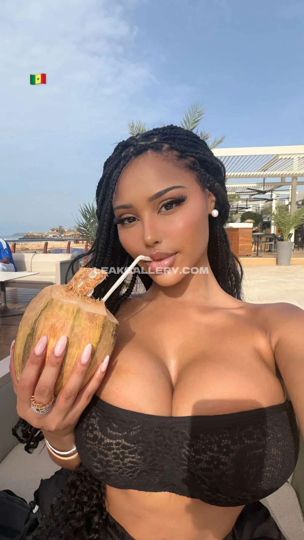 Tootatis Braless Coconut Sipping OnlyFans Photo Leaked