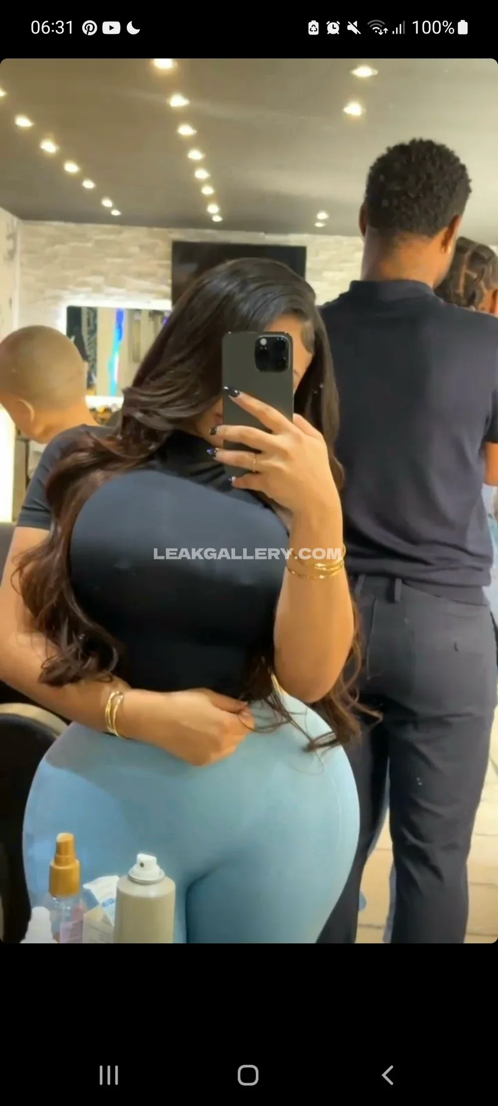 Tootatis Tight Leggings Mirror Selfie OnlyFans Photo Leaked
