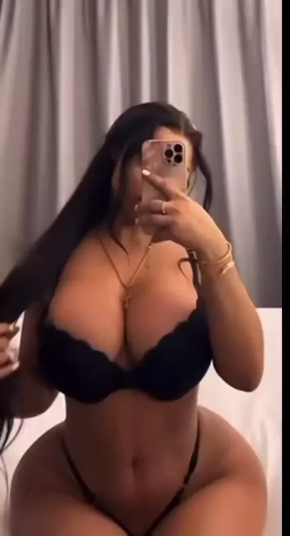 Tootatis Black Bra Mirror Selfie OnlyFans Video Leaked