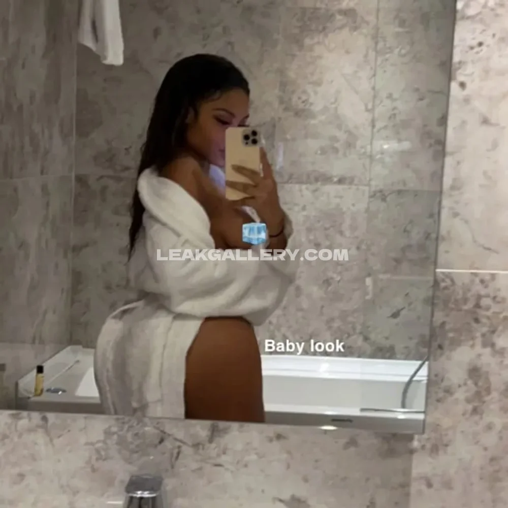 Tootatis Bathrobe Mirror Selfie OnlyFans Photo Leaked