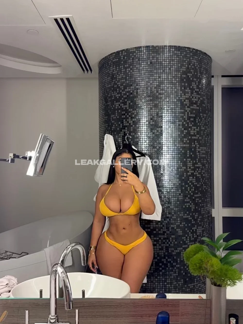 Tootatis Yellow Bikini Mirror Selfie OnlyFans Photo Leaked
