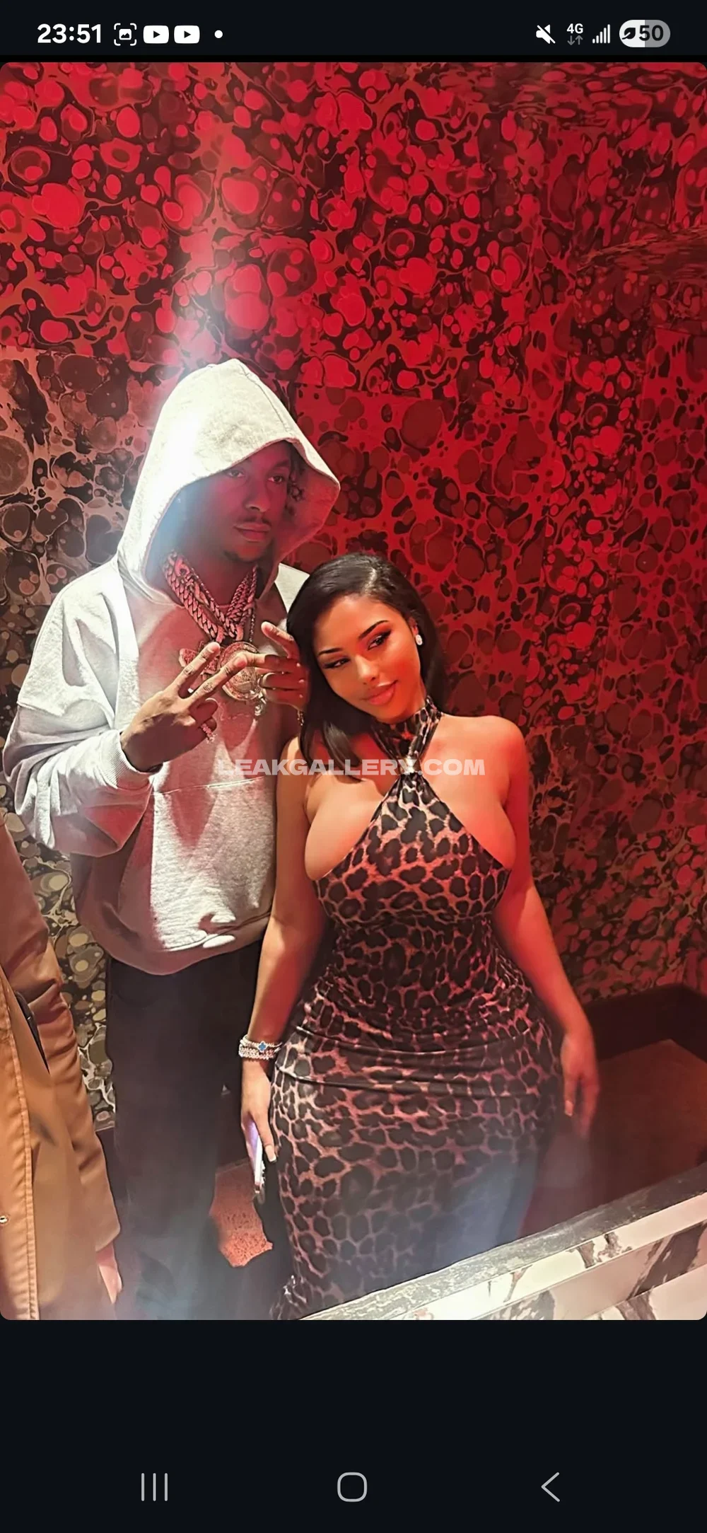 Tootatis Leopard Print Dress Pose OnlyFans Photo Leaked