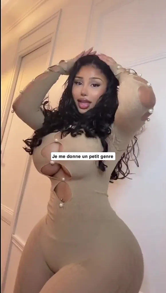 Tootatis Pearl Bodysuit Tease OnlyFans Video Leaked