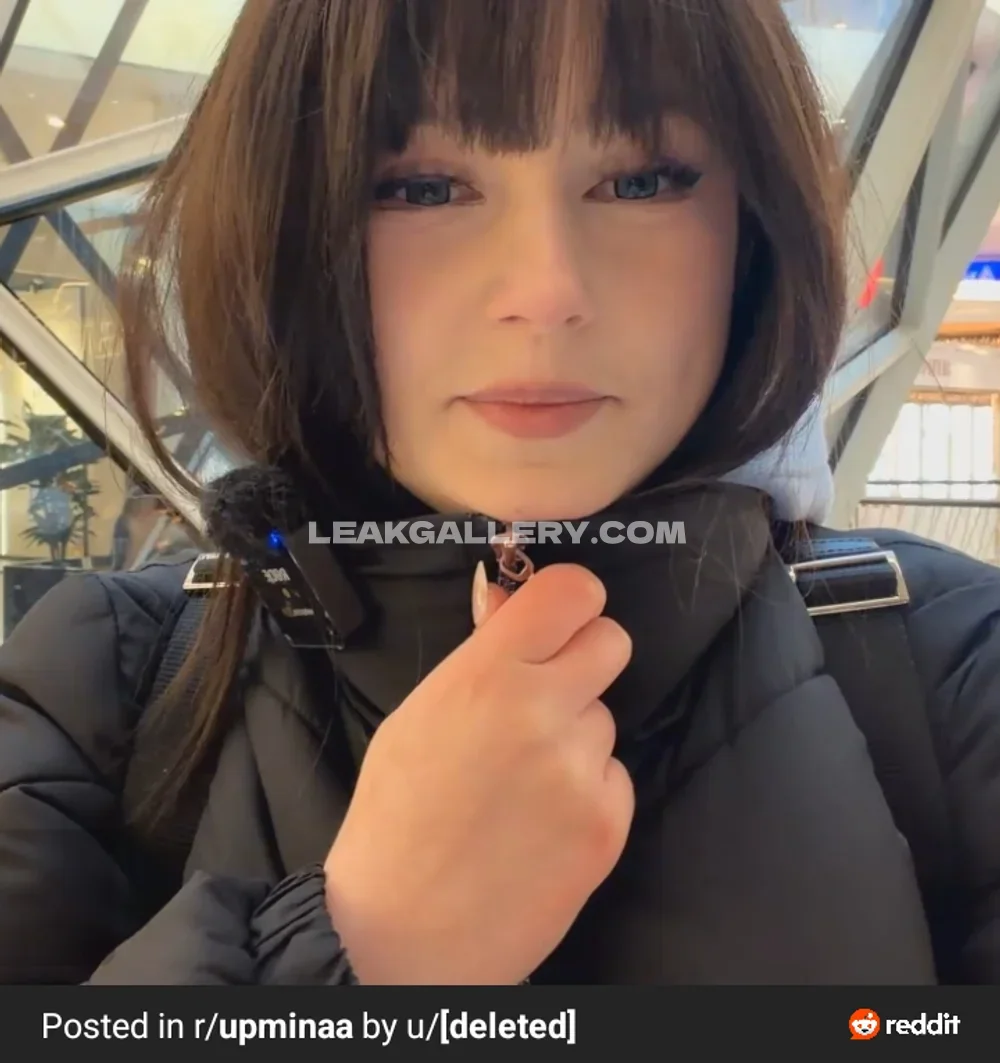 Upminaa Brown Hair Outdoor Selfie OnlyFans Photo Leaked