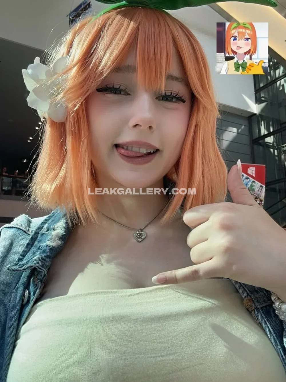 Upminaa Cosplay Thumbs Up Pose OnlyFans Photo Leaked
