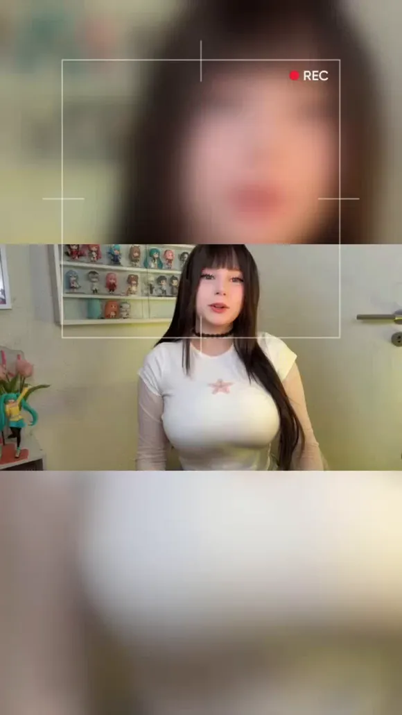 Upminaa White Top With Star OnlyFans Video Leaked