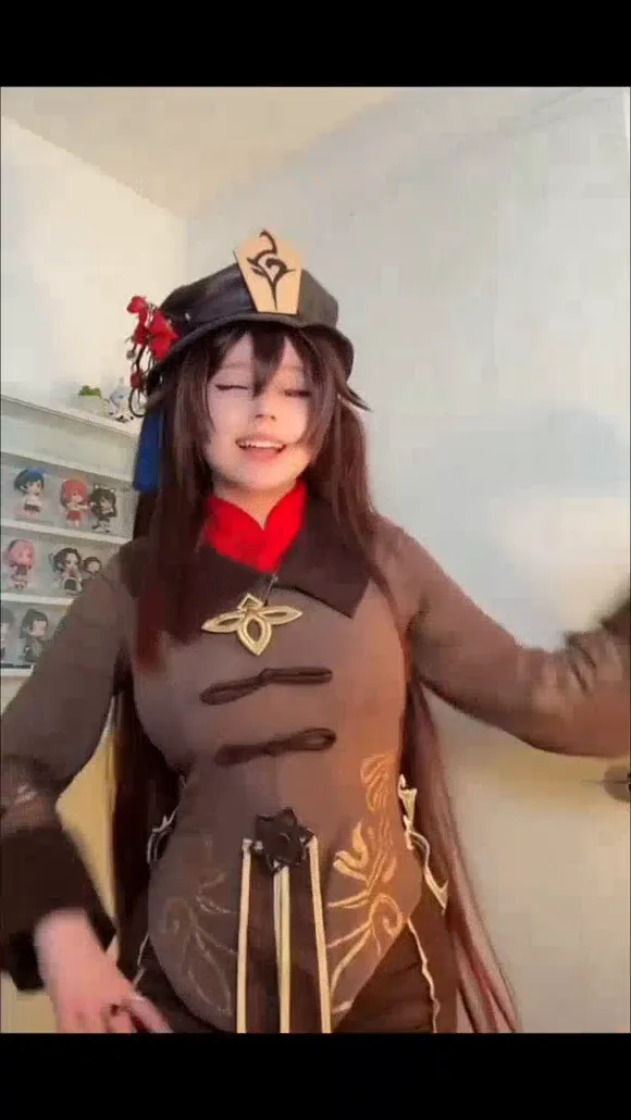 Upminaa Full Body Costume Pose OnlyFans Video Leaked