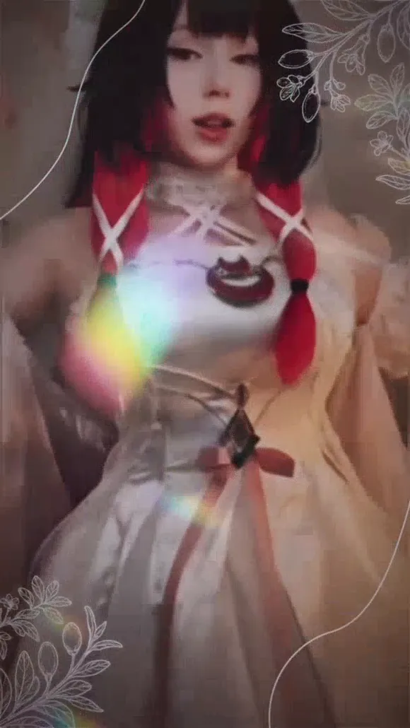 Upminaa Cosplay Dress Tease OnlyFans Video Leaked