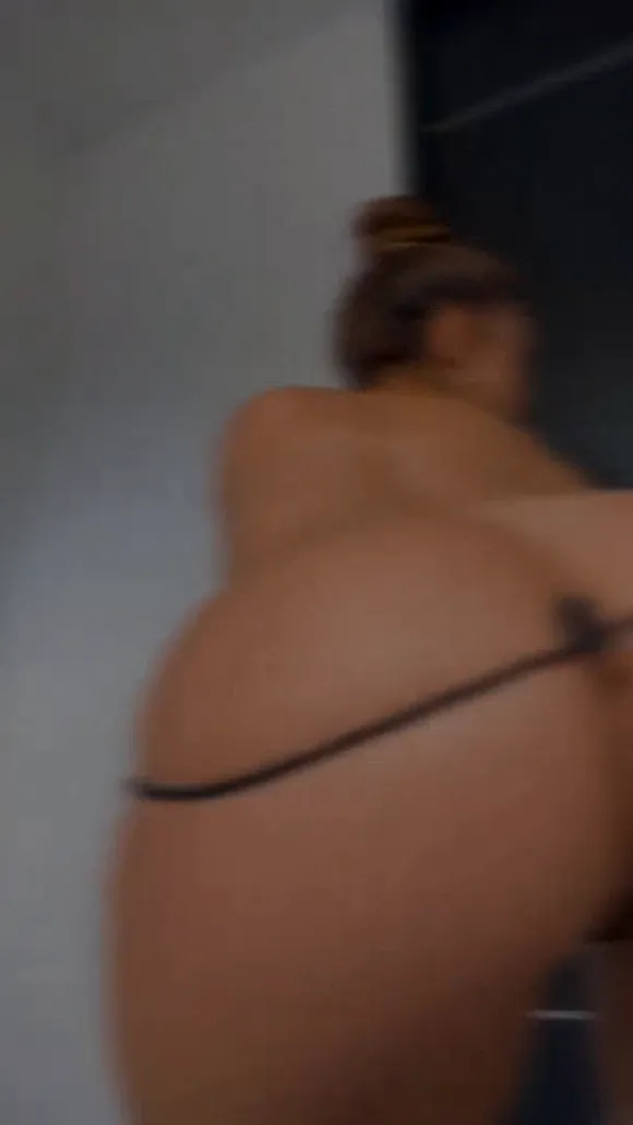 Valensrodriguez Naked Ass Twerking OnlyFans Video Leaked