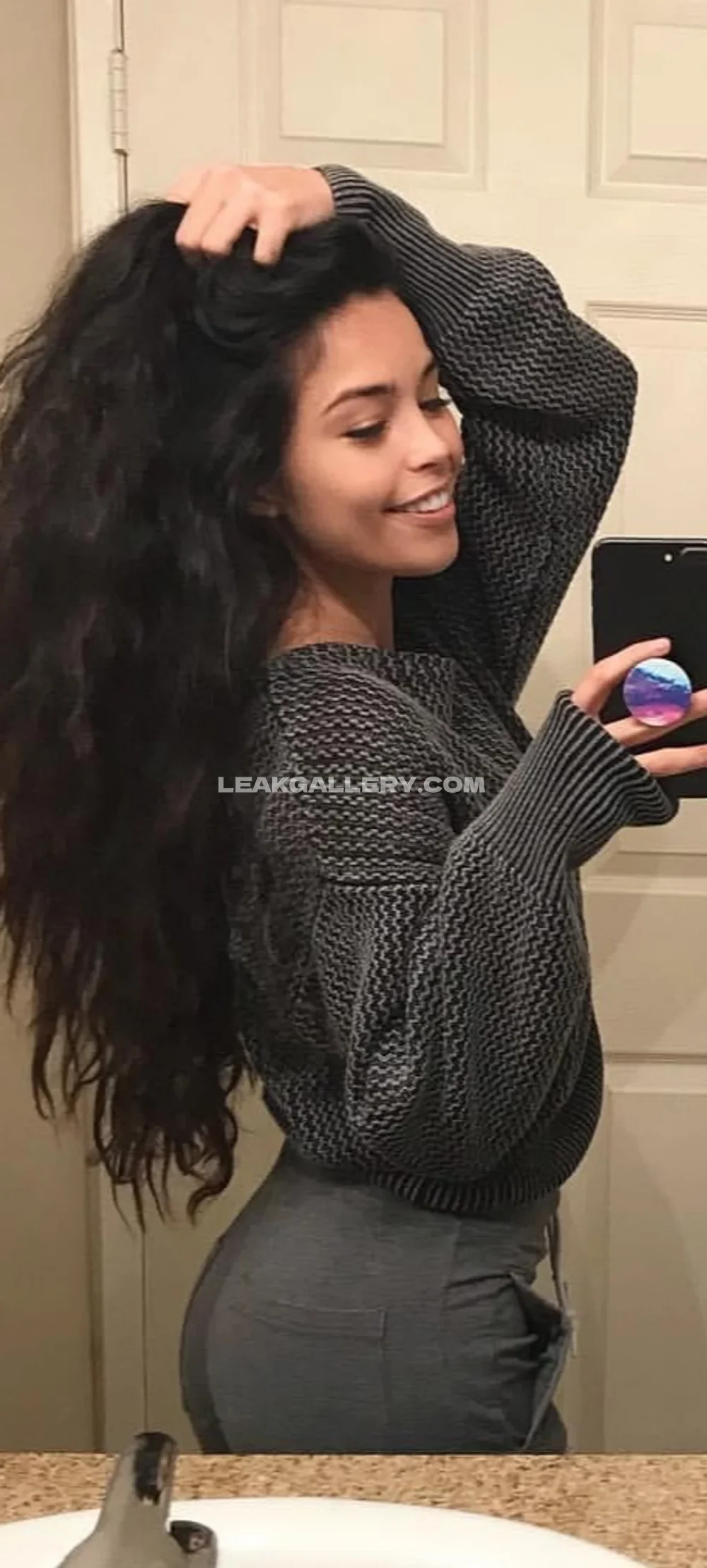 Valkyrae Mirror Selfie Pose OnlyFans Photo Leaked