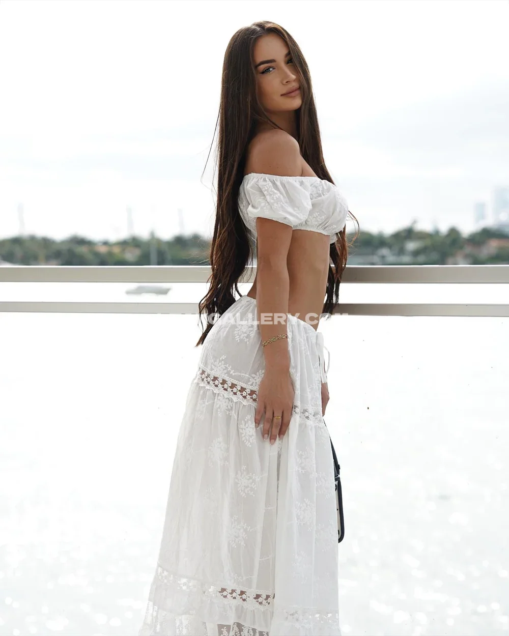 Vanessachristinex Off Shoulder White Dress OnlyFans Photo Leaked