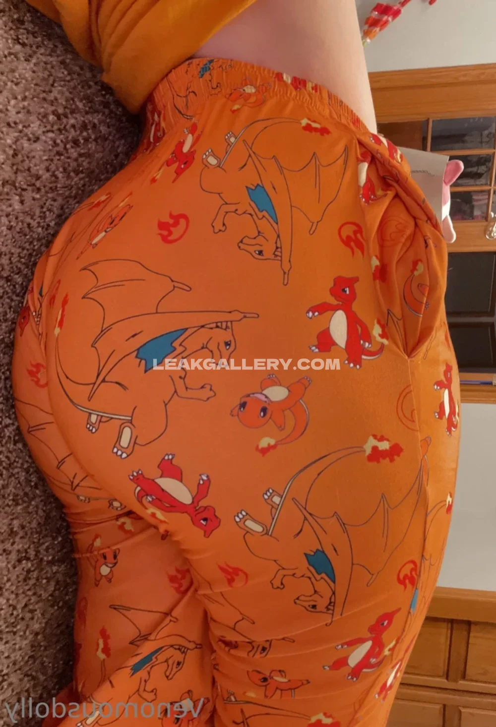 Venomous_dolly Curvy Ass In Pokemon Pants OnlyFans Photo Leaked